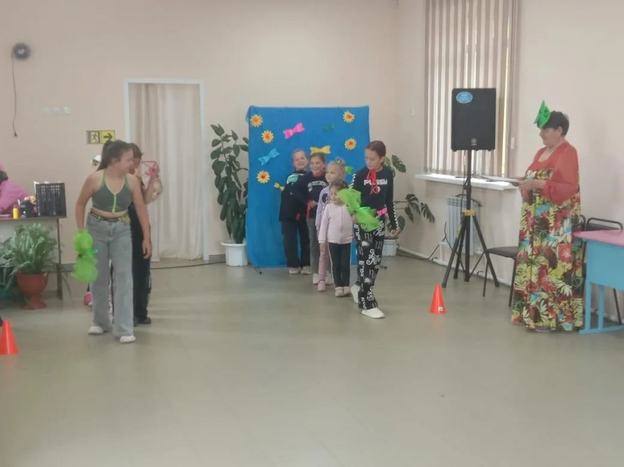 Праздник разноцветных бантиков