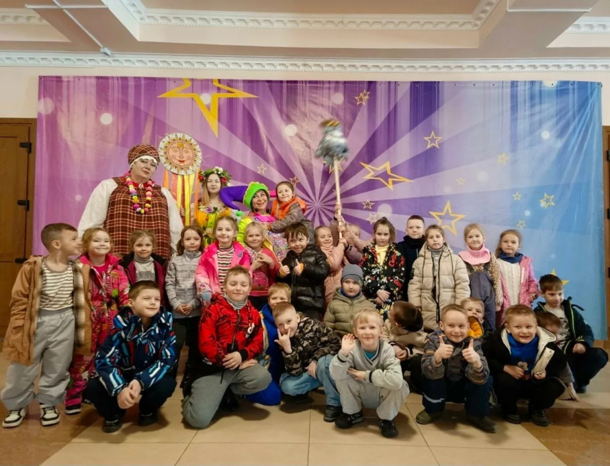 26 марта Для воспитанников детского сада "Буратино" был организован кукольный спектакль "Весна приходит с доброй сказкой".