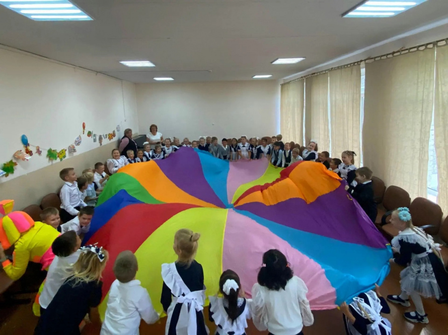 1 октября Сотрудники Ливадийского Дома Культуры подготовили долгожданное событие — посвящение учеников 1 классов школы №26 в первоклассники!